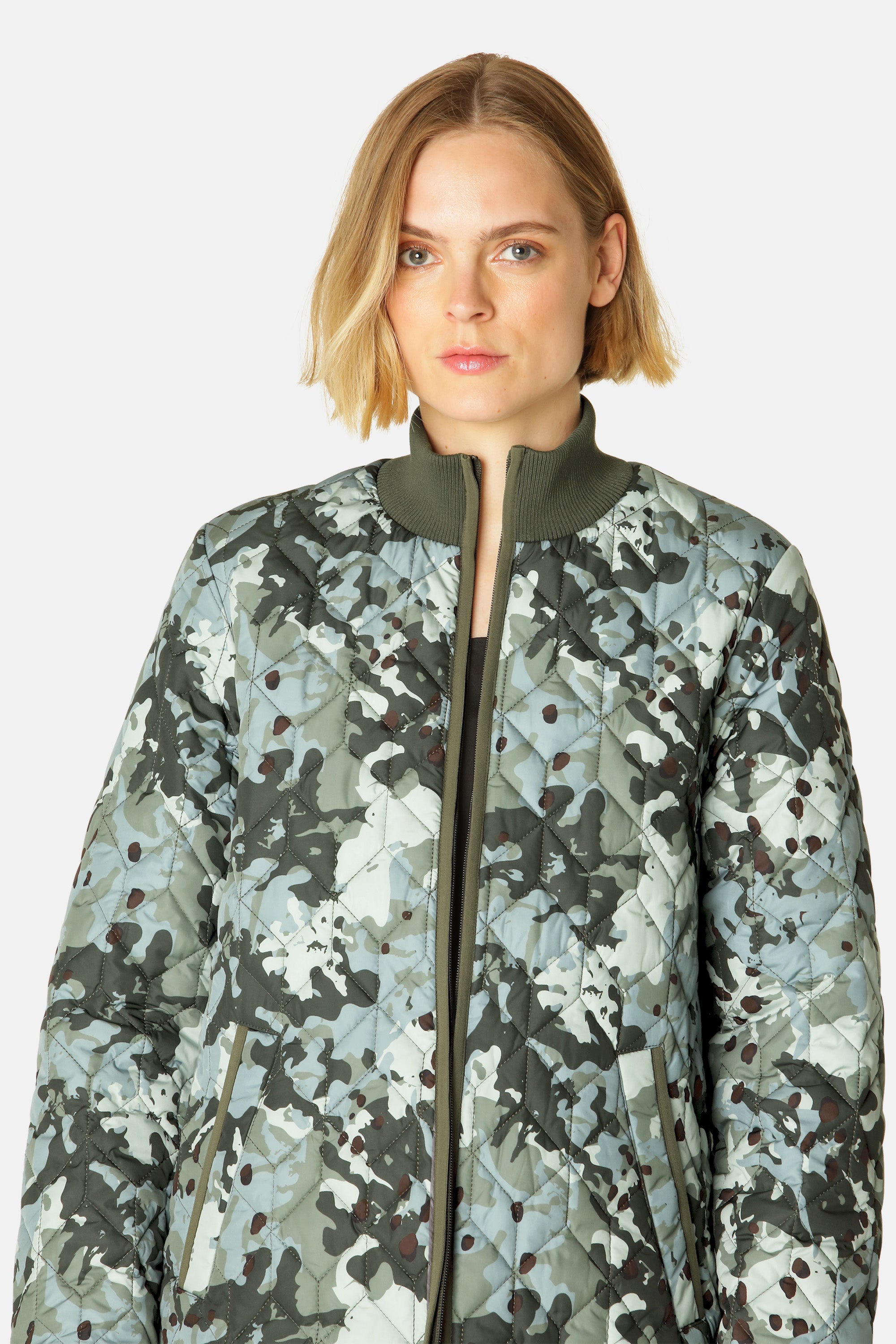 Ilse Jacobsen Hornbæk Outerwear Steppjacke Jacket 497 Green Camo